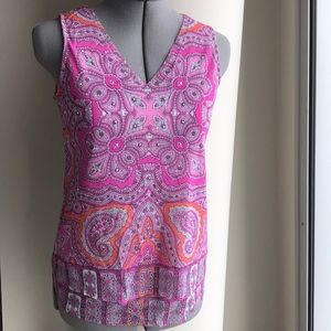 INC International Top